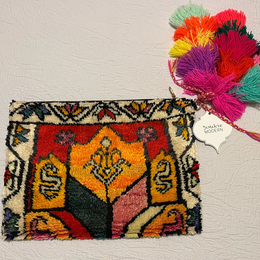 Anthropologie Soukie Modern Moroccan Rug Bag Vibrant Multicolor Clutch w/Tassels